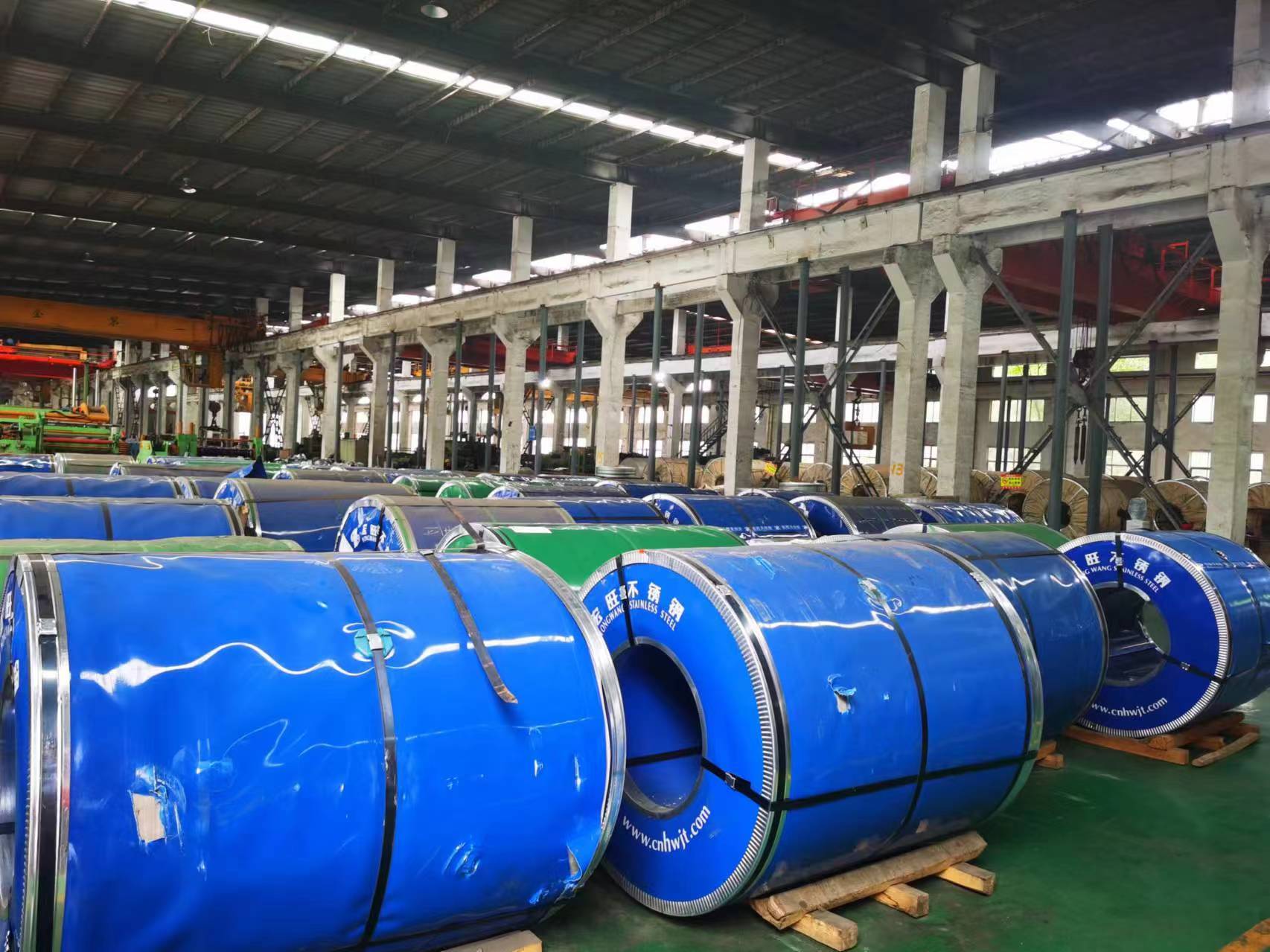 Blog công ty mới nhất về Xu hướng giá thép không gỉ và nhôm mới nhất: Hướng dẫn thời điểm mua