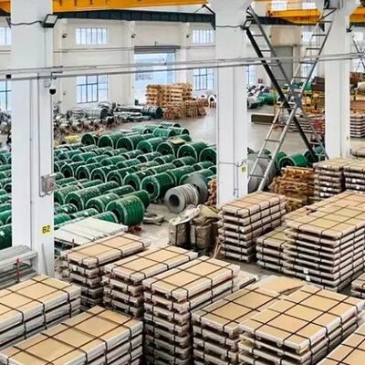 IP32 lớp bảo vệ 304 Bảng thép không gỉ cho nhiệt độ nóng chảy cao 1370-1400°C 2500-2550°F